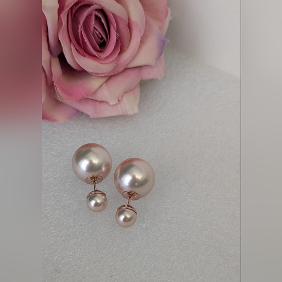Dior Double Sided PINK Pearls Earrings - Picture 1 of 3